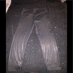 PINK Ultimate Leggings